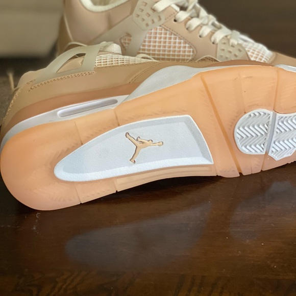 Women Air Jordan Retro 4 Shimmer - Picture 3 of 5